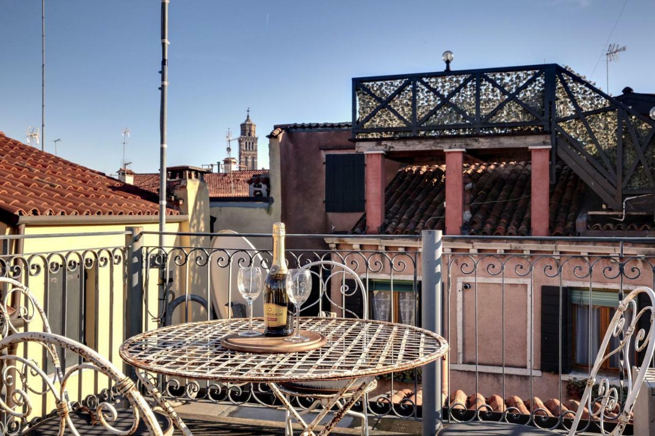 Modern Apartment Venice With Terrace Exterior photo
